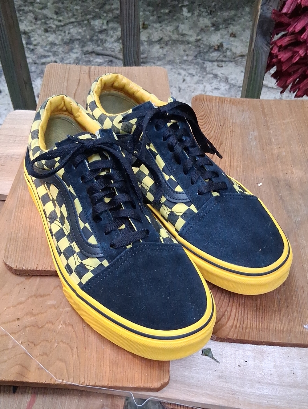 Vans Checkerboard Low-Top Sneakers in Black & Yellow,womenssz.10.5